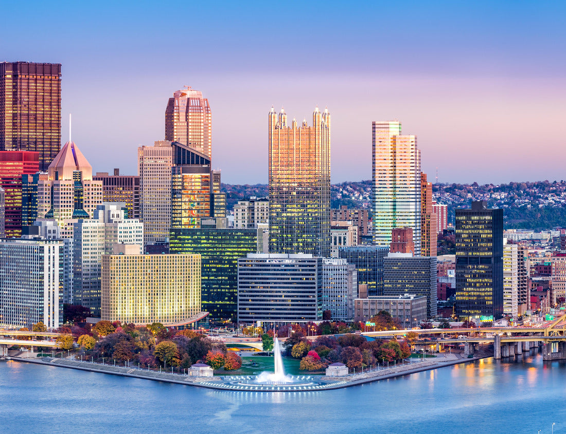 Noah Jigsaw Puzzle Pittsburgh, Pennsylvania skyline at dusk. Located at the confluence of the Allegheny, Monongahela and Ohio rivers, Pittsburgh is also known as "City of Bridges" 1000 pieces