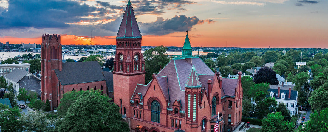 Noah Jigsaw Puzzle Fairhaven Town Hall Massachusetts panorama 2000 pieces