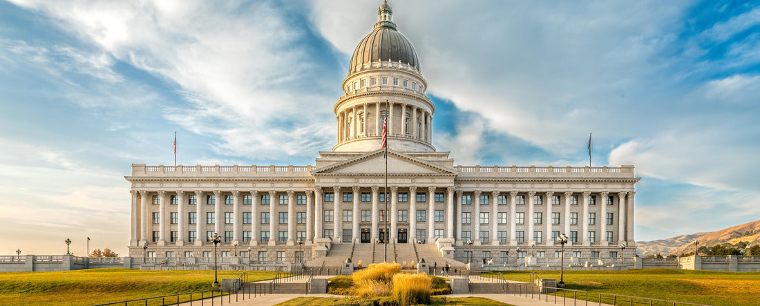 Utah state capitol in Salt Lake City 2000pc Panoramic Puzzle