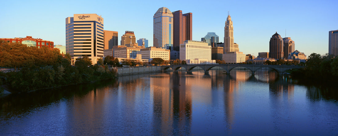 Scioto River and Columbus skyline in Ohio 2000pc Panoramic Puzzle