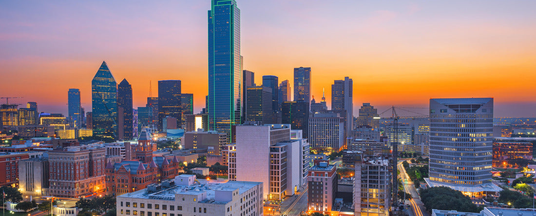 Dallas, Texas, USA Downtown skyline at dawn 2000pc Panoramic Puzzle