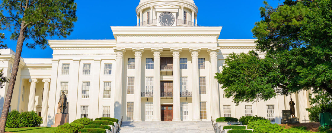 Alabama State Capitol in Montgomery, Alabama 2000pc Panoramic Puzzle