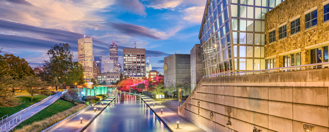 Indianapolis, Indiana, USA skyline and canal 2000pc Panoramic Puzzle