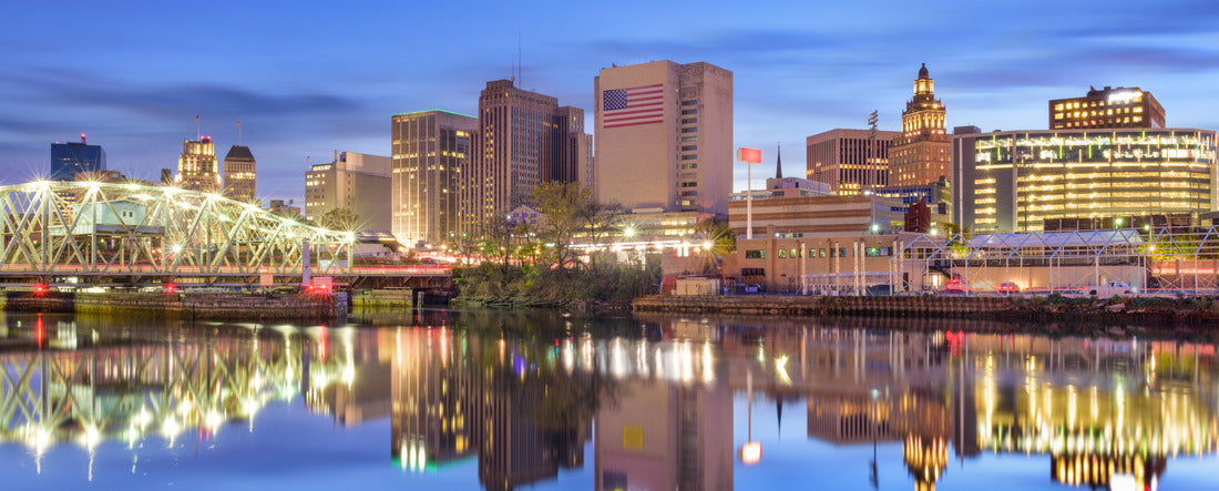 Newark, New Jersey, USA skyline on the Passaic River 2000pc Panoramic Puzzle