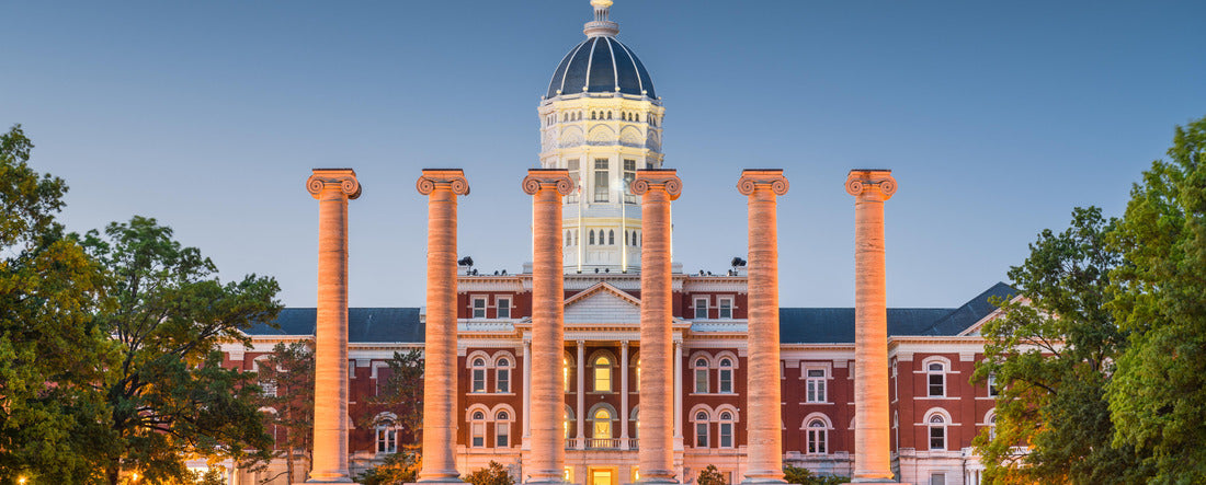 Columbia, Missouri, USA historic columns at twilight 2000pc Panoramic Puzzle