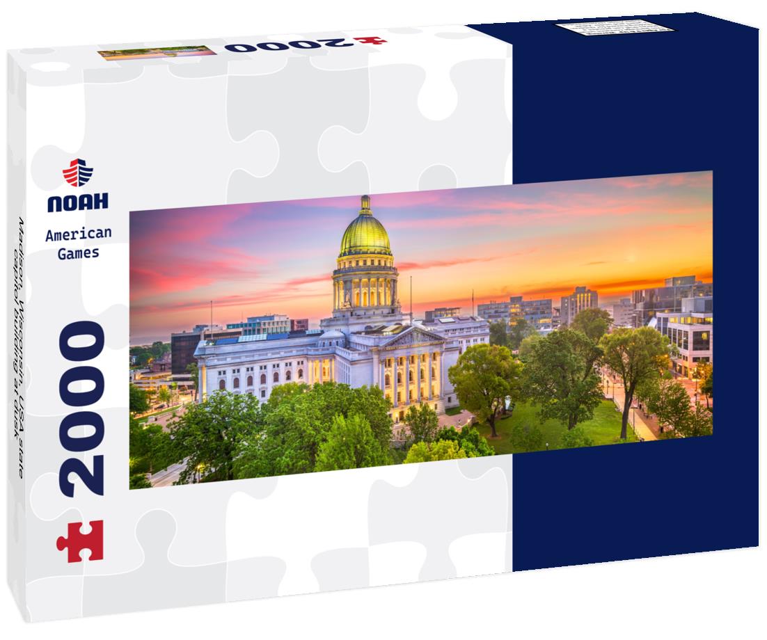 Madison, Wisconsin, USA state capitol building at dusk 2000pc Panoramic Puzzle