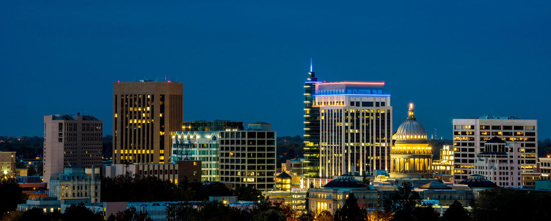 Close up of the Boise Idaho city skyline taken at night 2000pc Panoramic Puzzle