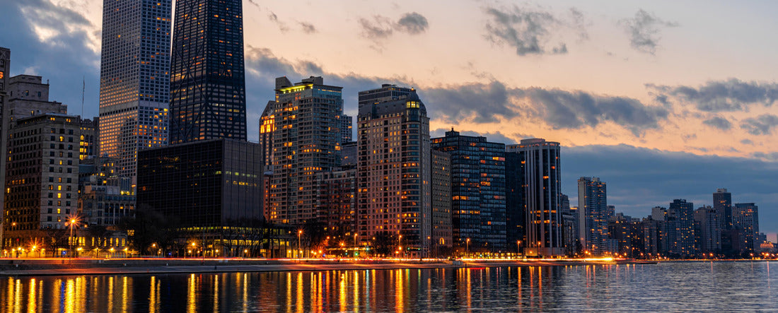 Chicago city riverside at beautiful dusk, Illinois, USA 2000pc Panoramic Puzzle