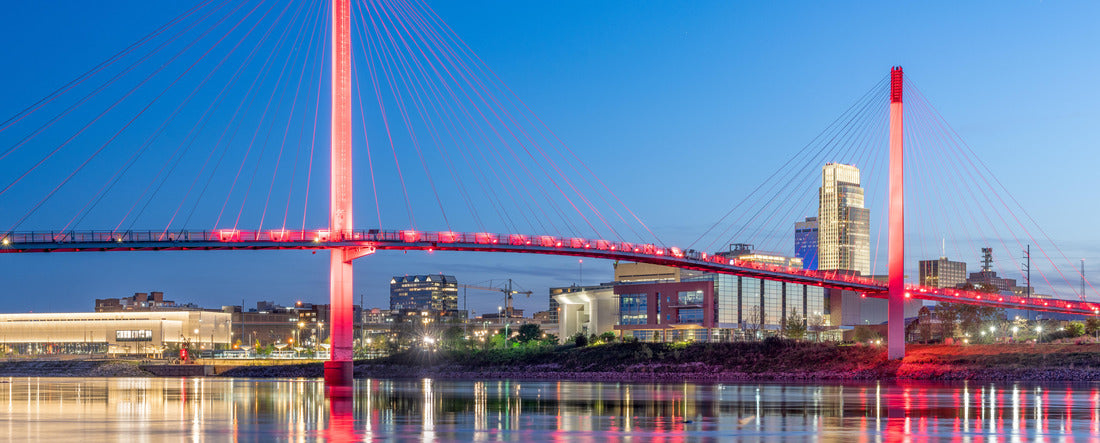 Omaha, Nebraska, USA Skyline on the Missouri River at dusk 2000pc Panoramic Puzzle