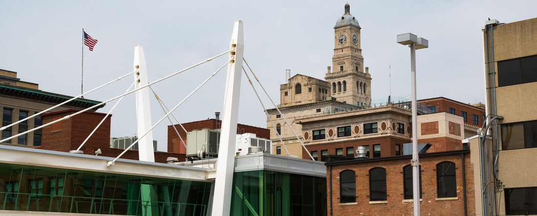 Noah Jigsaw Puzzle Downtown skyline on a summer afternoon. Davenport, Iowa, USA panorama 2000 pieces