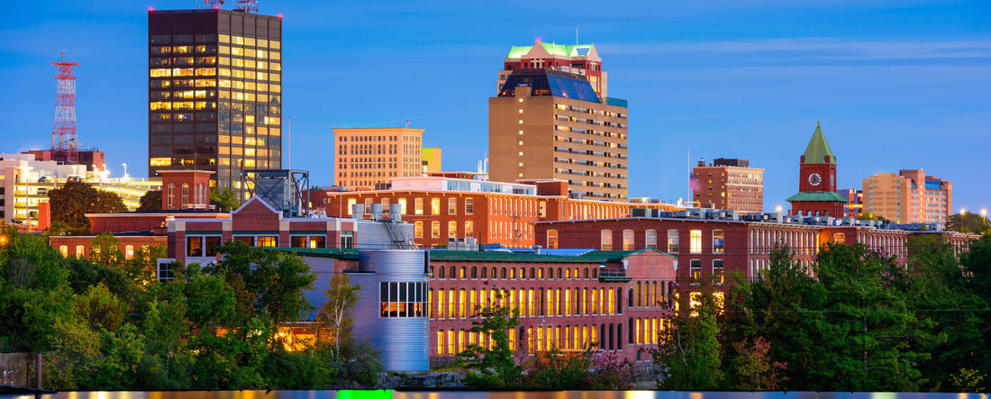 Manchester, New Hampshire, USA skyline at the Merrimack River 2000pc Panoramic Puzzle
