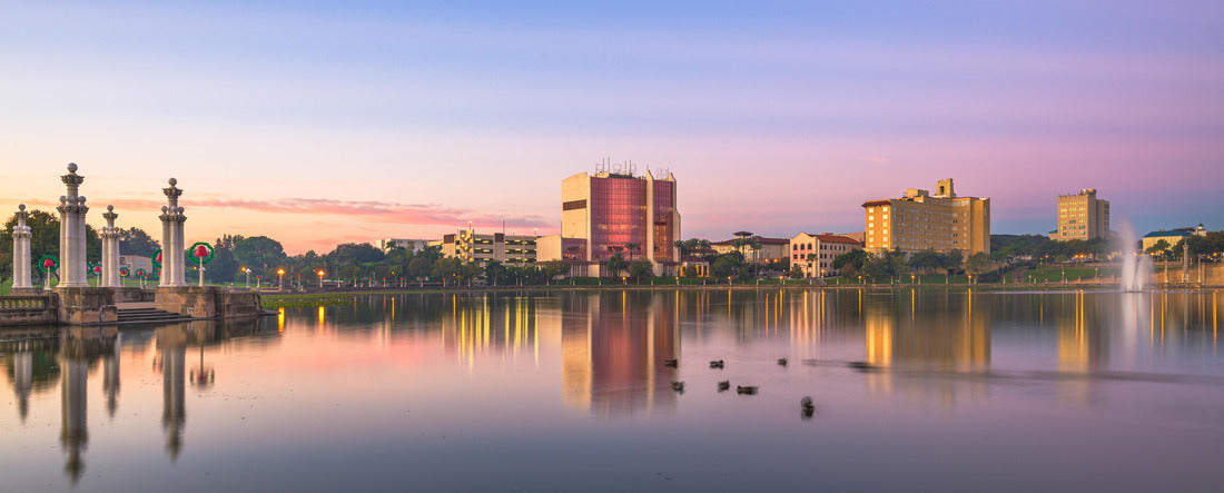 Lakeland, Florida, USA Downtown cityscape by the lake at dusk 2000pc Panoramic Puzzle