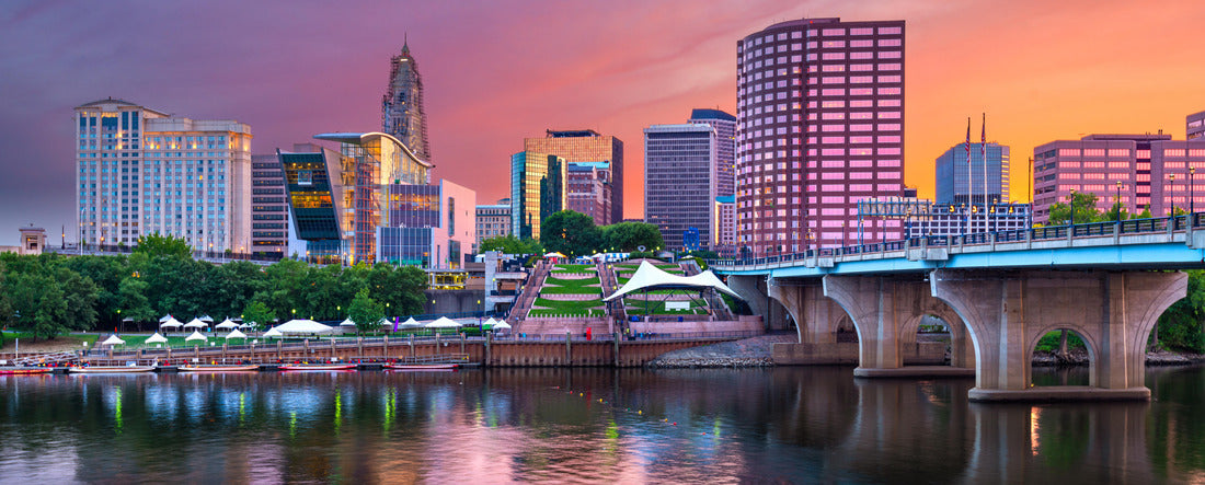 Hartford, Connecticut, USA Downtown skyline and river at dusk 2000pc Panoramic Puzzle