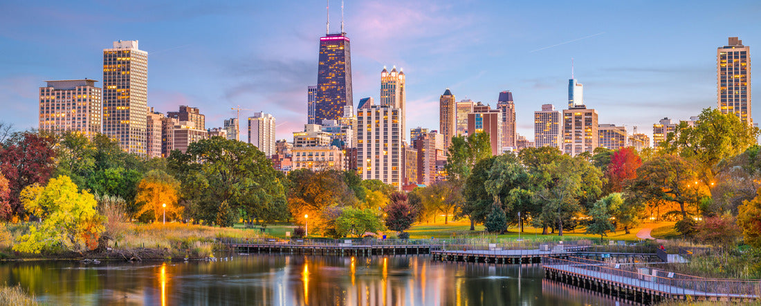 Chicago, Illinois, USA Skyline in downtown Lincoln Park at dusk 2000pc Panoramic Puzzle