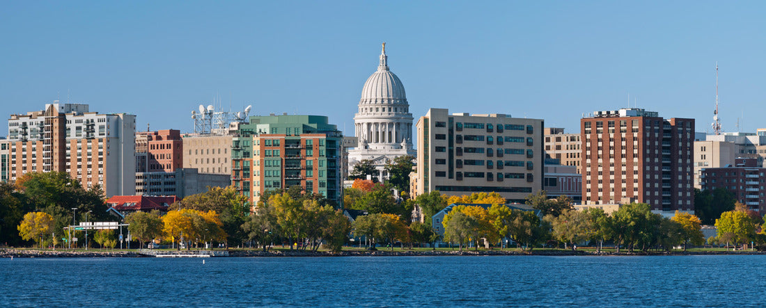 Madison, capitol city of Wisconsin, USA 2000pc Panoramic Puzzle