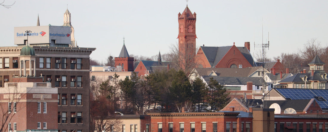 Haverhill MA - A view of the city from across the Merrimack River 2000pc Panoramic Puzzle