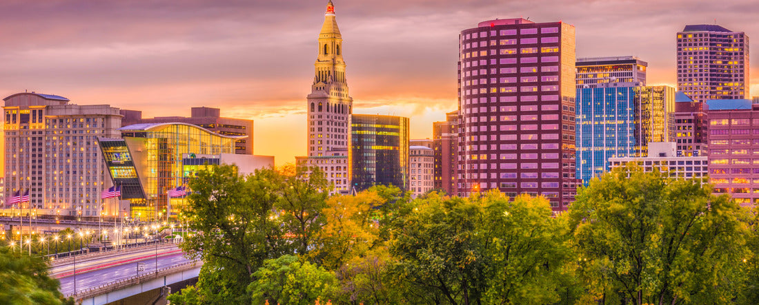 Hartford, Connecticut, USA Downtown skyline at dusk in early fall 2000pc Panoramic Puzzle