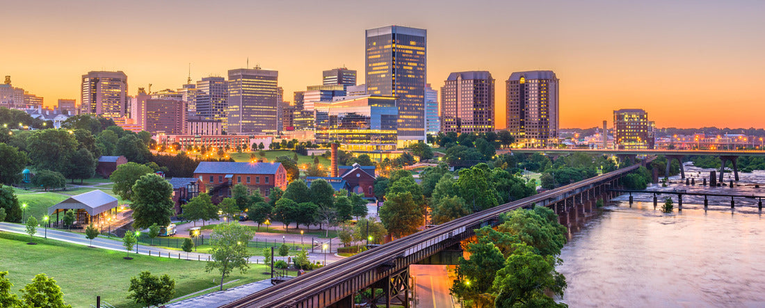 Richmond, Virginia, USA downtown skyline on the river at twilight 2000pc Panoramic Puzzle