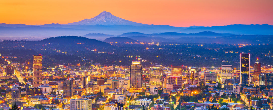 Portland, Oregon, USA skyline at dusk with Mt. Hood in the distance 2000pc Panoramic Puzzle