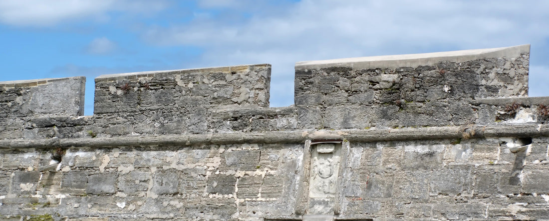 Parapet wall on Castillo de San Marcos in St Augustine, Florida, USA 2000pc Panoramic Puzzle