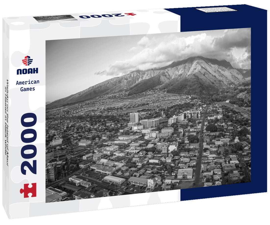 Noah Jigsaw Puzzle Wailuku on the Island of Maui in Hawaii in black white 2000 pieces