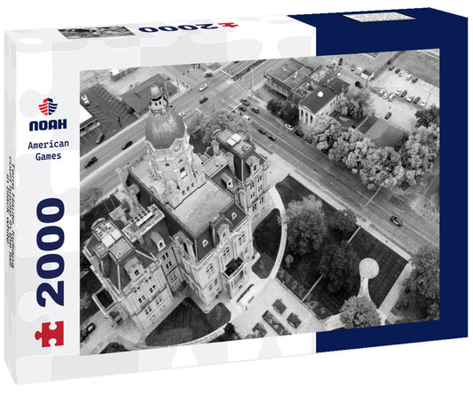 Noah Jigsaw Puzzle Terre Haute, Indiana court house in the fall in black white 2000 pieces