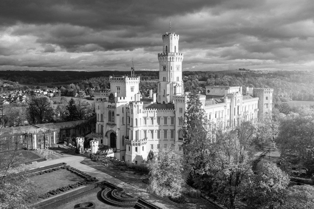 Castle Hluboka nad Vltavou is one of the most beautiful castles in Czech Republic. Castle Hluboka nad Vltavou in autumn with red foliage, Czechia 2000pc PuzzleBlack and White