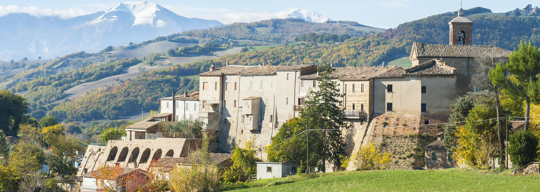 Noah Jigsaw Puzzle Nidastore Castle and Mount Cucco, panorama Panorama 1000 Pieces