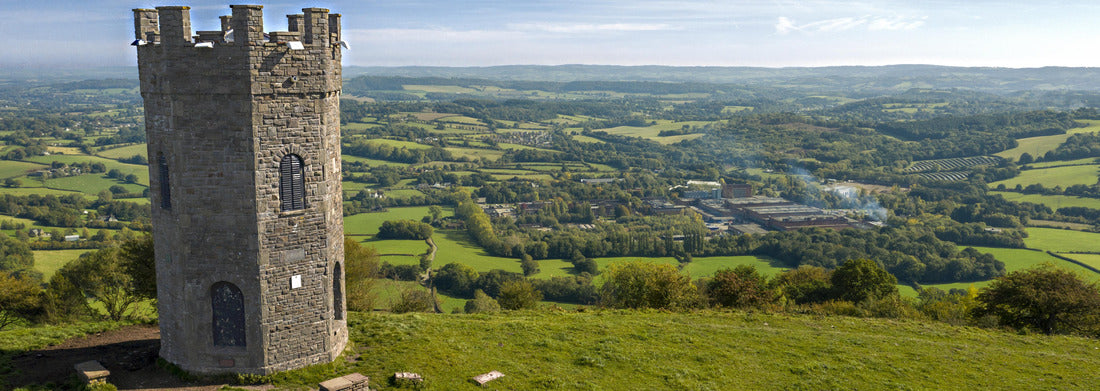 Noah Jigsaw Puzzle Lookout tower over Cwmbran in South Wales, known as the "Folly Tower", panorama Panorama 1000 Pieces