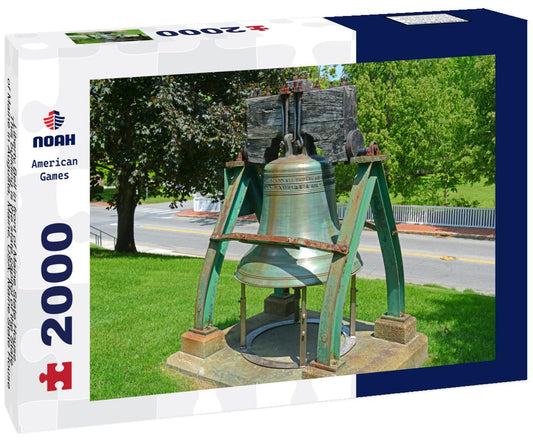 Noah Jigsaw Puzzle Liberty Bell in front of Maine State House 2000 pieces