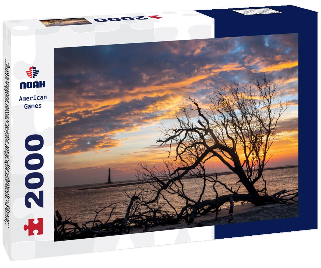 Noah Jigsaw Puzzle Morris Island Lighthouse as photographed from a Folly Island beach in South Carolina 2000 pieces