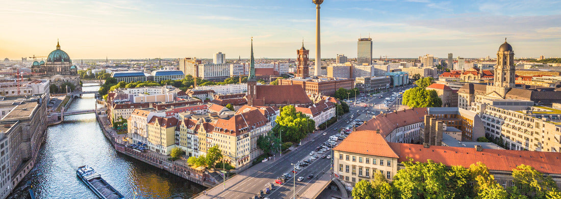 Noah Jigsaw Puzzle Berlin skyline panorama with television tower and river Spree at sunset, Germany, Panorama 1000 Pieces