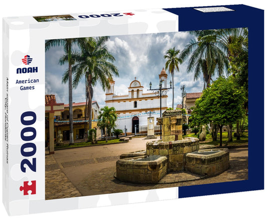 Noah Jigsaw Puzzle Main square of Copan Ruinas City, Honduras 2000 Pieces