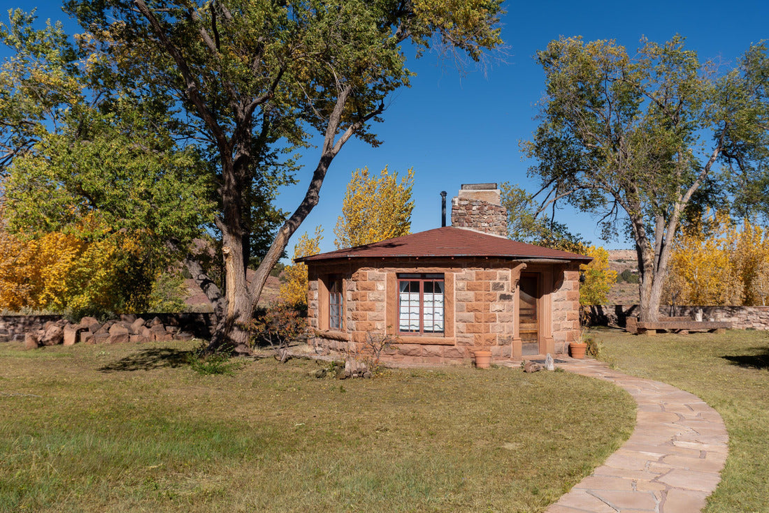 Hubbell Trading Post National Historic Site in Arizona. Hogan of logs and earth was the traditional Navajo housing. Octagon shaped hogan was used as a guest house for visitors, artist in residence 2000pc Puzzle