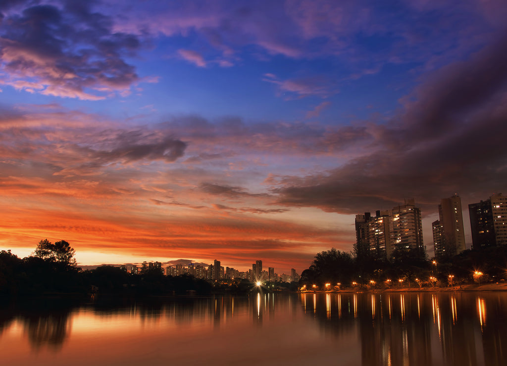 View of the most important lake in the city of Londrina, Brazil
