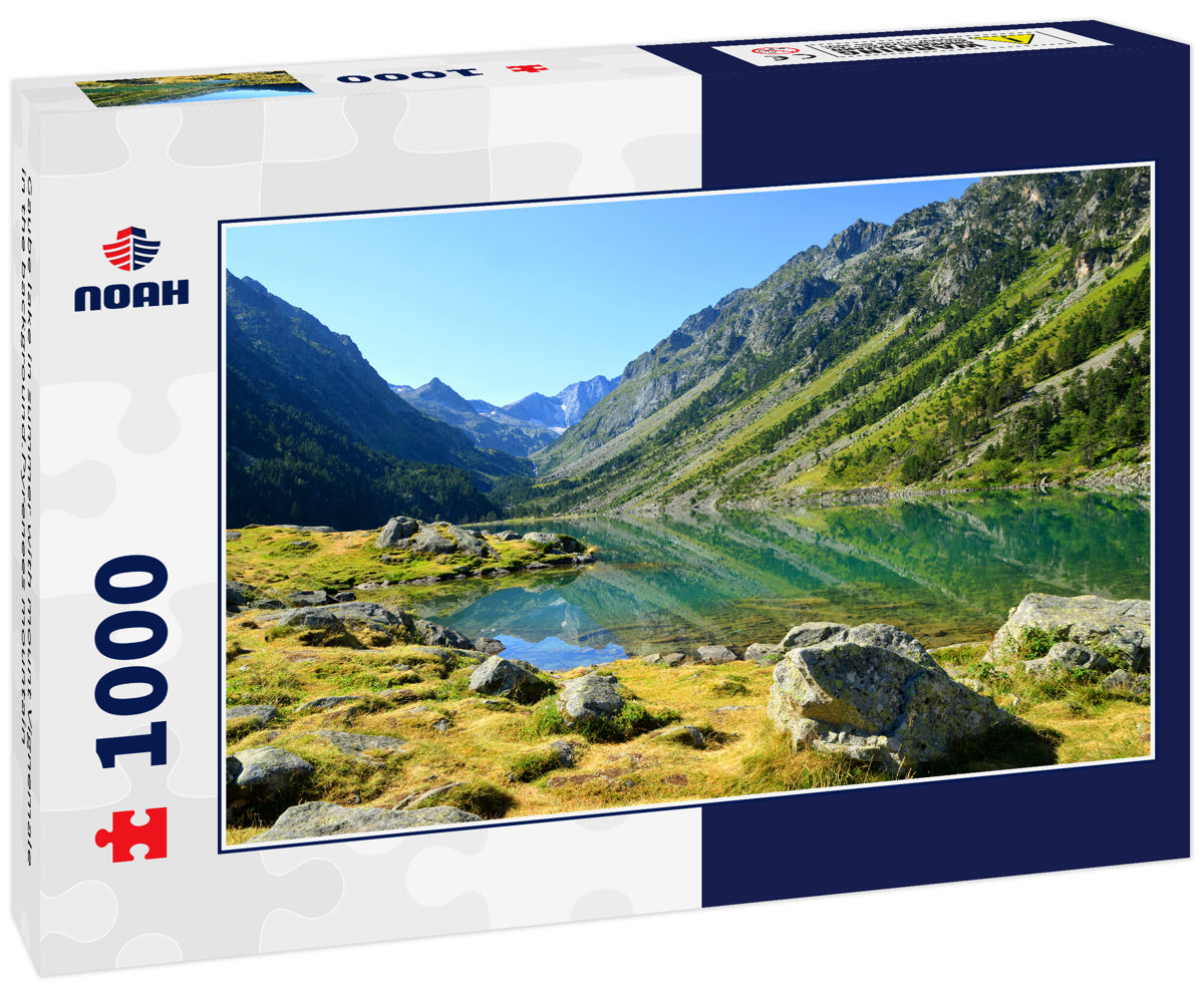Gaube lake in summer with mount Vignemale in the background.Pyrenees mountain