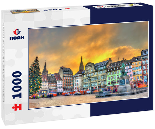 Christmas tree and statue of General Kleber in Strasbourg, France