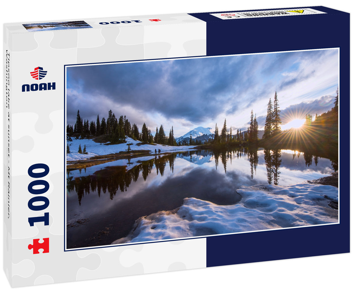 Tipsoo lake at sunset - Mt Rainier, Washington