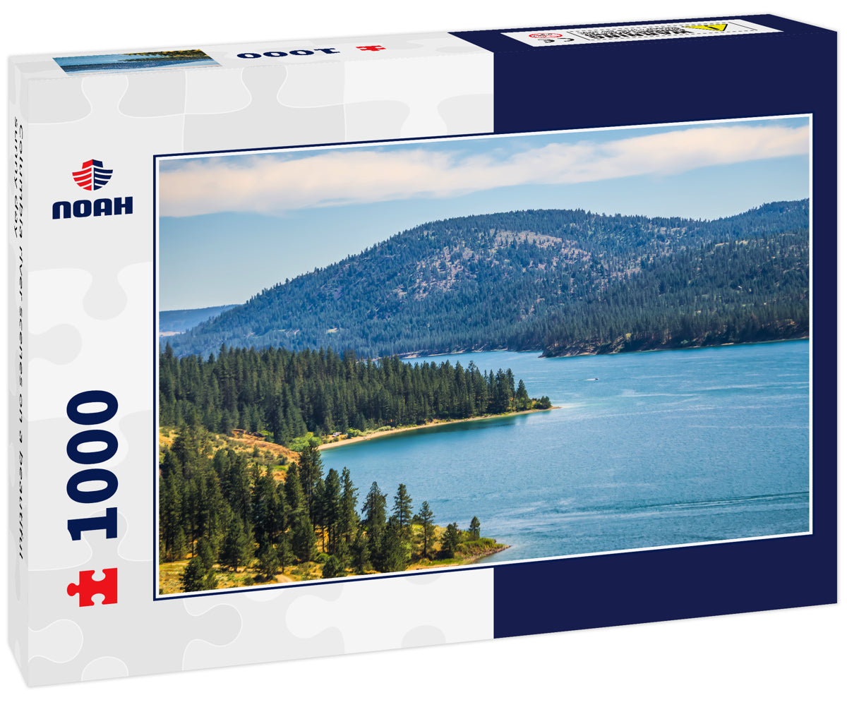 Columbia river scenes on a beautiful sunny day