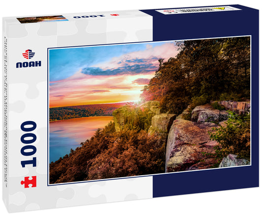 Sunset view from the hiking trail in Devil's Lake State Park, Baraboo, Wisconsin USA