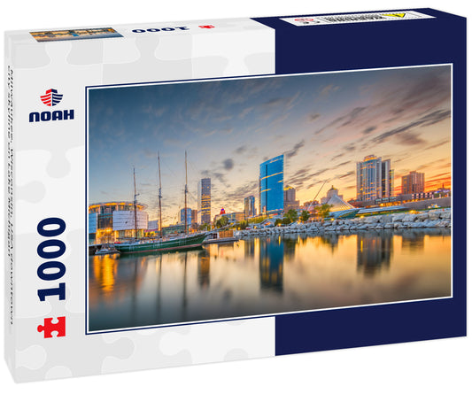 Milwaukee, Wisconsin, USA downtown city skyline on Lake Michigan