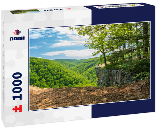 Whitaker Point Landscape view from rock cliff hiking trail, Ozark mountains, Northwest Arkansas