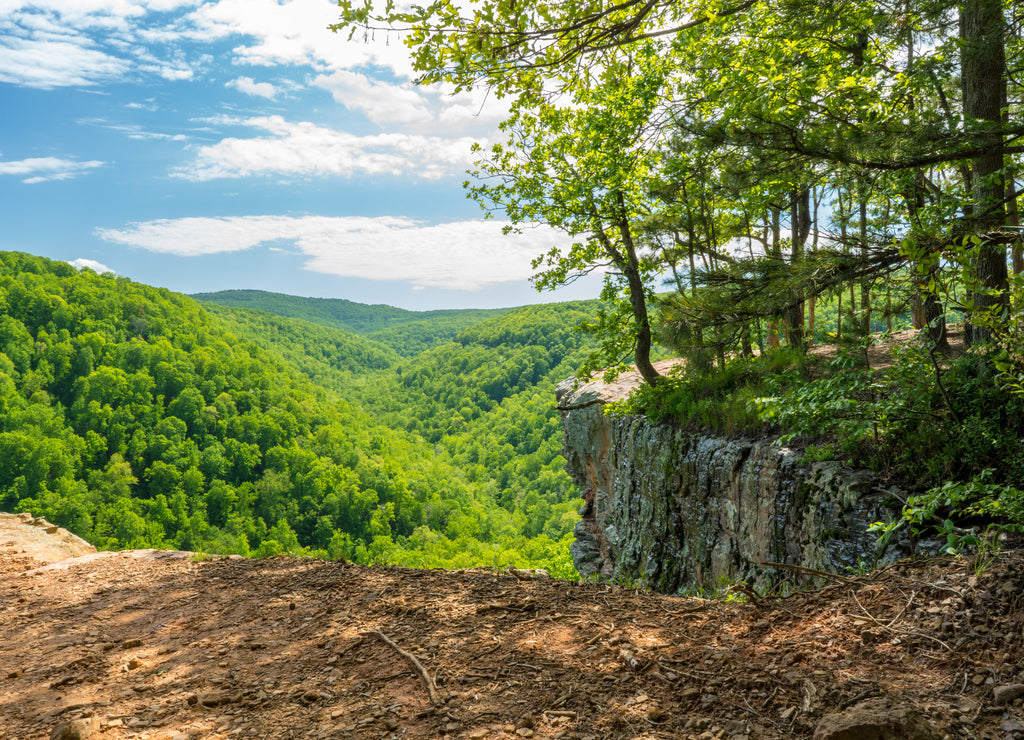 Whitaker Point Landscape view from rock cliff hiking trail, Ozark mountains, Northwest Arkansas