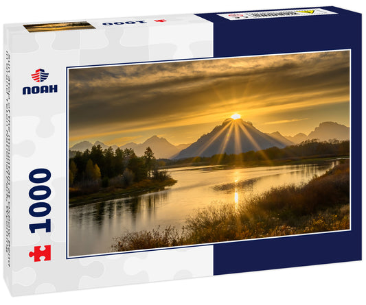 Sun atop of the mountain at Oxbow Bend in Grand Teton National Park, Wyoming