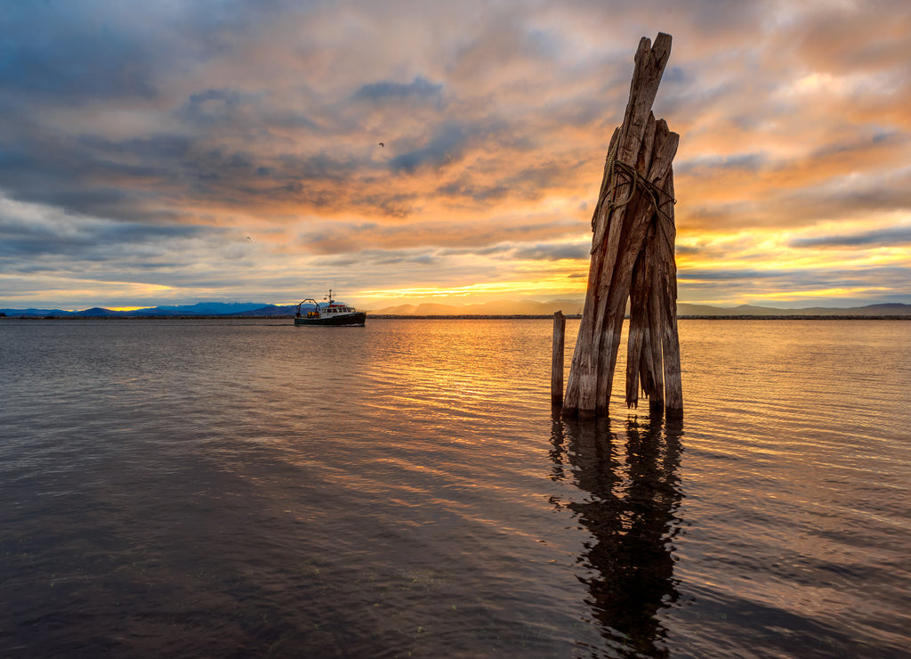 Sunset over Lake Champlain as seen from Burlington, Vermont