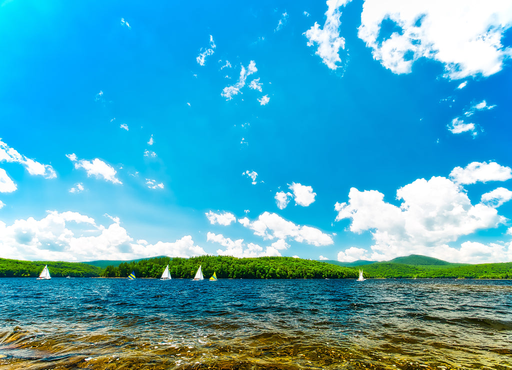 The beautiful lakes of Vermont in Springtime