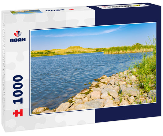 Sather Lake in Little Missouri National Grassland, North Dakota, USA