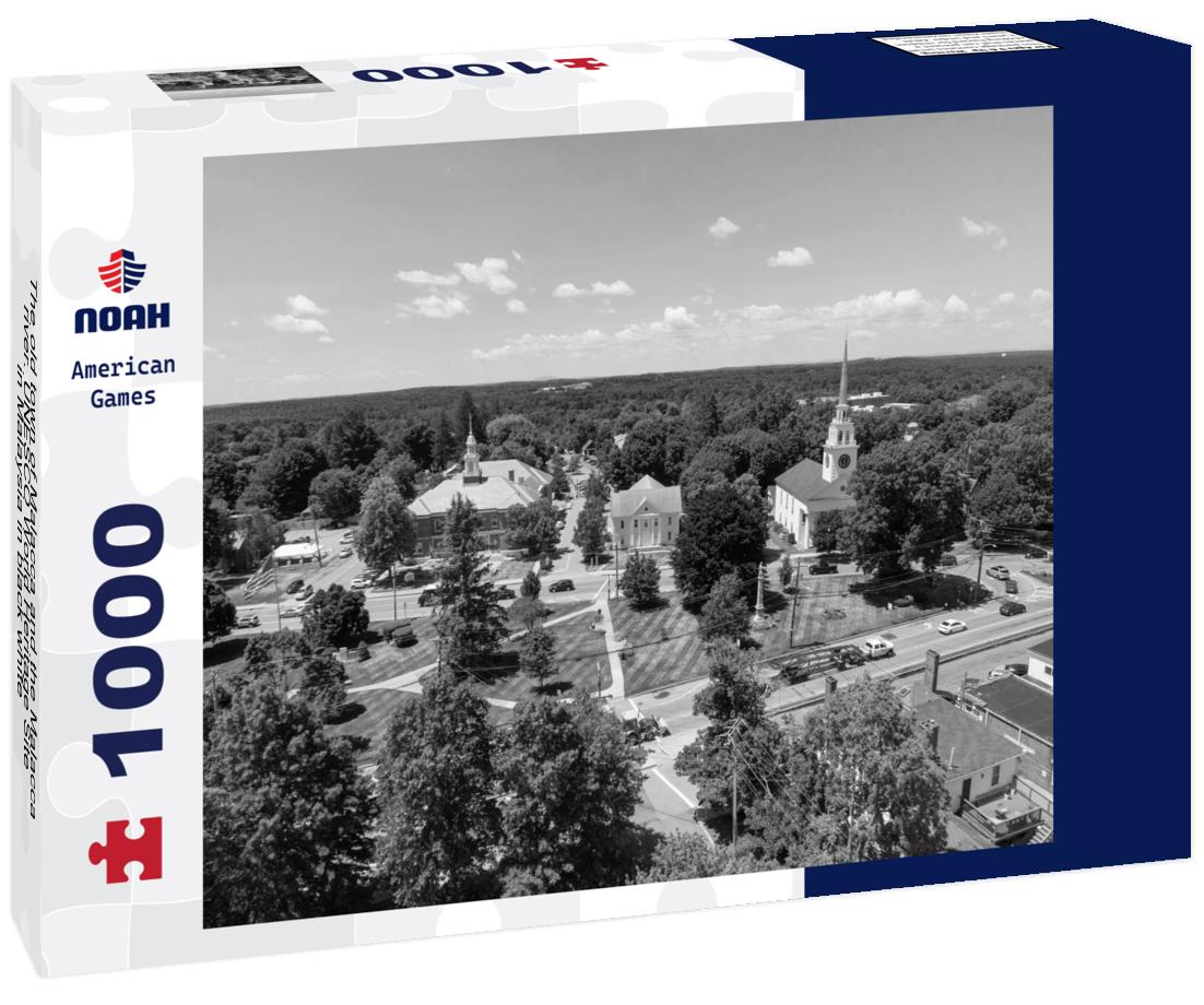 Noah Jigsaw Puzzle The old town of Malacca and the Malacca river. UNESCO World Heritage Site in Malaysia in black white 1000 pieces