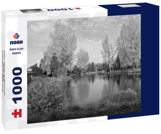 Noah Jigsaw Puzzle Enjoy sunset at Seminyak (Kuta) Bali - Indonesia in black white 1000 pieces