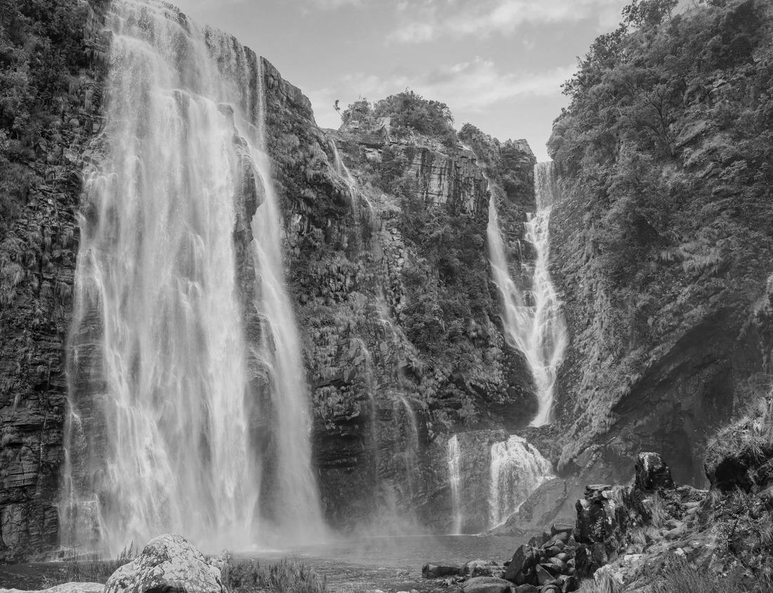 Noah Jigsaw Puzzle Harbor and village of Porto Azzurro at sunset, Elba Islands, Tuscany, Italy in black white 1000 pieces